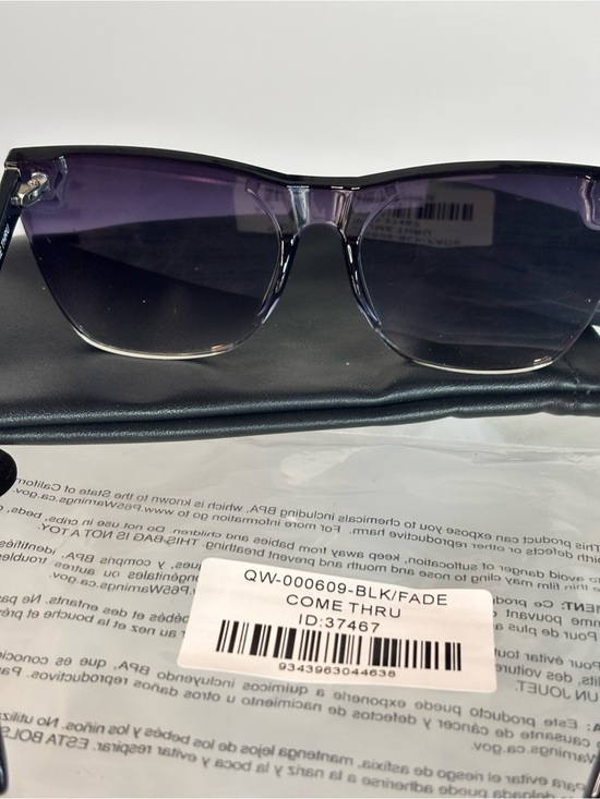 QUAY Come Thru Oversized Sunglasses Black Fade Gradient UV NWT main image 5